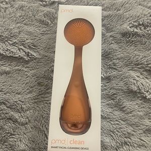 pmd clean smart facial brush